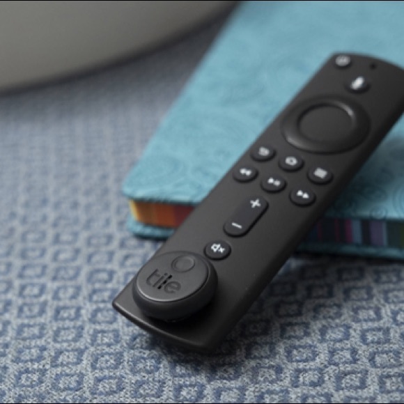 2 pack Tile Sticker tracking device - Picture 3 of 6